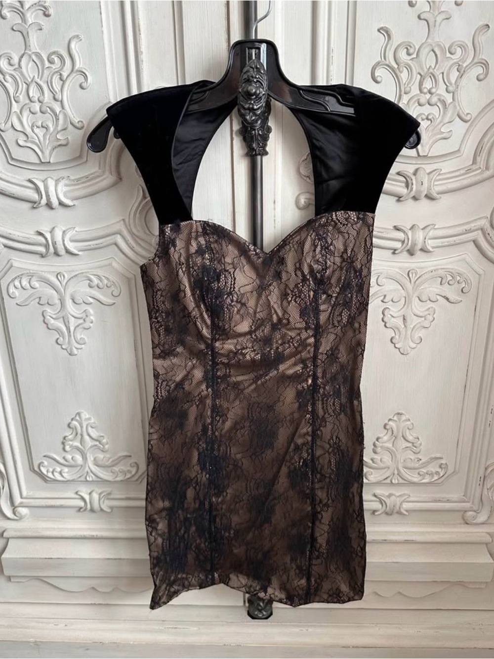 Guess Black Lace Overlay Mini Dress with Nude Underlayer size 2